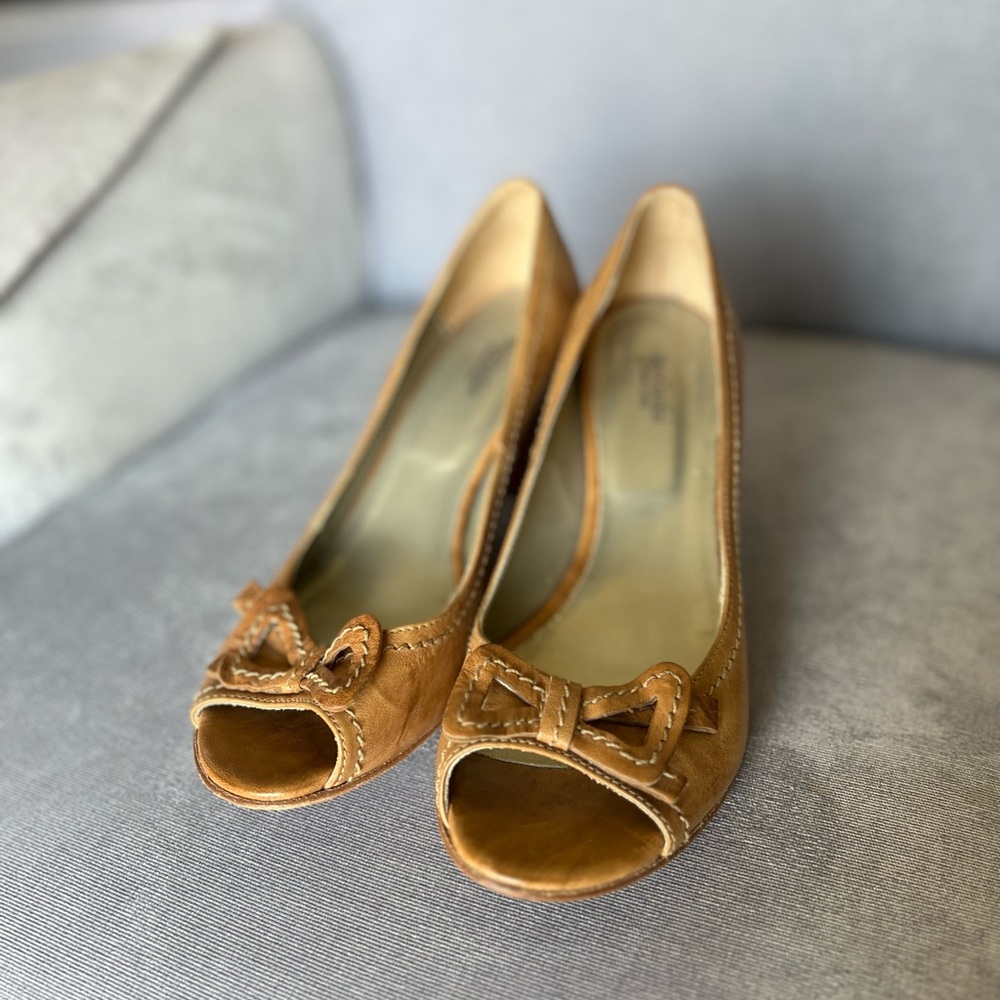 Nero Giardini Leather Heeled Shoes (0010)
